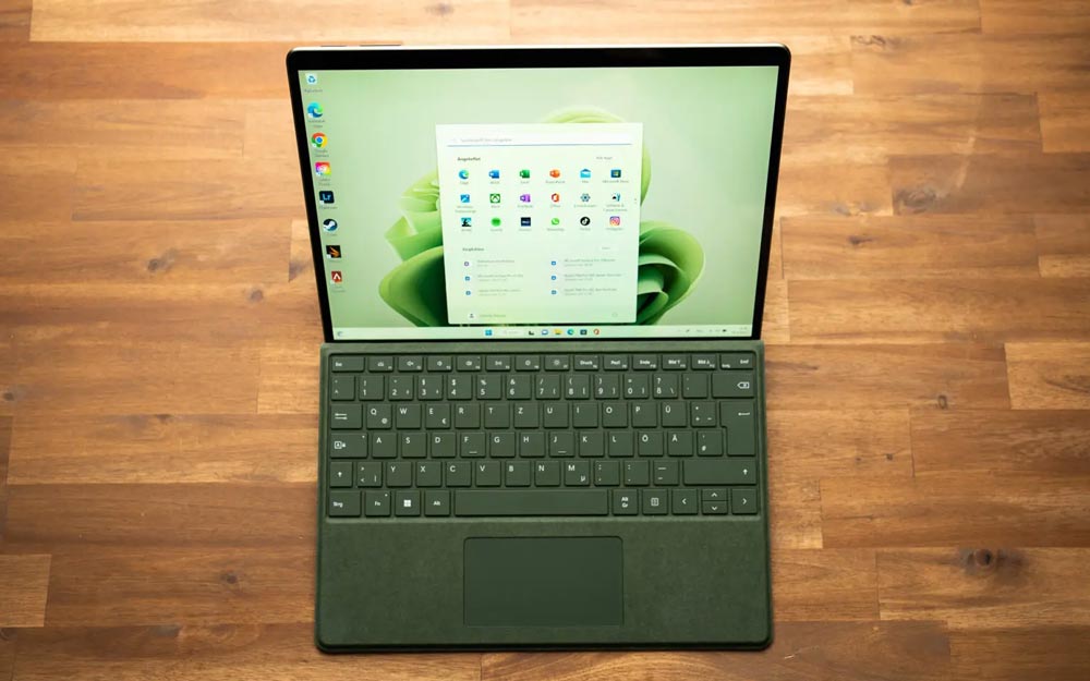 بهترین تبلت ویندوزی با کیبورد: Microsoft Surface Pro 9