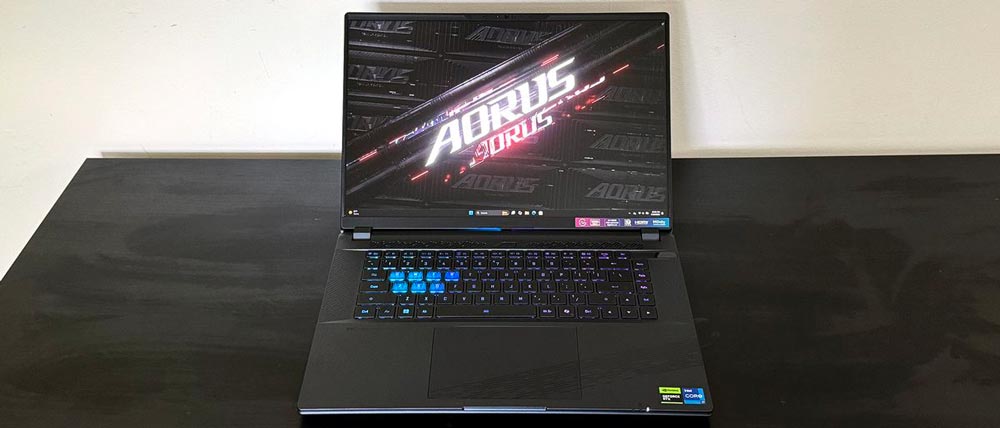 بهترین لپ تاپ گیمینگ میان‌رده: Gigabyte Aorus 16X