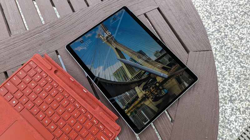 بهترین تبلت خودکار دار مایکروسافت: Surface Pro 9