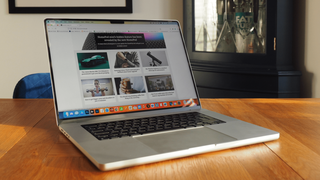 لپ تاپ MacBook Pro 16-inch M2 (2023)
