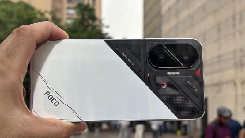 Poco F7
