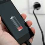 علت شارژ معکوس گوشی چیست