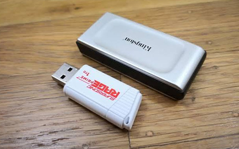 هارد Kingston XS2000