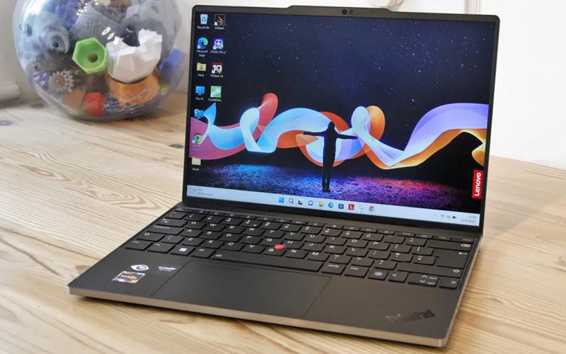 لپتاپ ThinkPad Z13