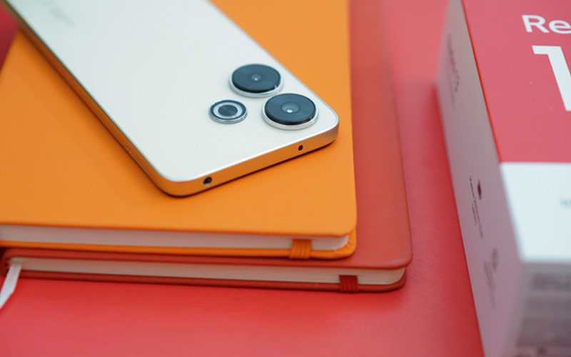 طراحی Redmi 13