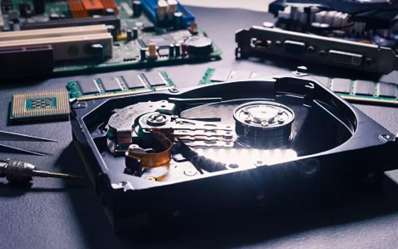 مقایسه هارد SSD با HDD 