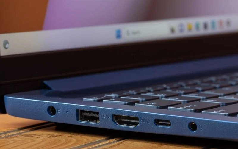 پورت‌های IdeaPad-Slim-3