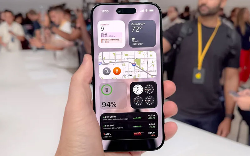 نمایشگر iPhone 17 Air