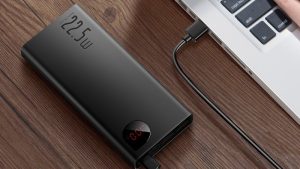 نقد و بررسی پاوربانک باسئوس PPAD000101 ظرفیت 20000 میلی‌آمپرساعت