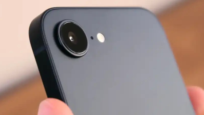 کیفیت ساخت iPhone 17e