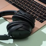 5 مشکل رایج هندزفری‌های بلوتوثی|جفت نشدن هندزفری با دستگاه|قطع و وصل مکرر در حین استفاده|کیفیت صدای ضعیف یا تأخیر