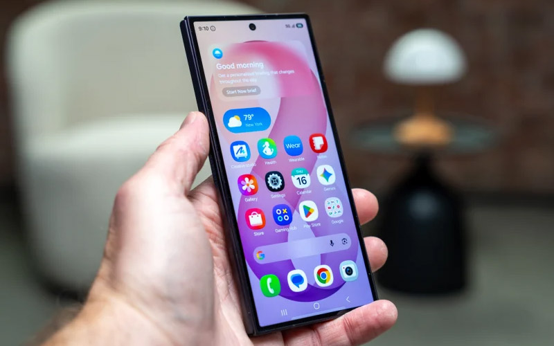 نمایشگر Galaxy Z Fold8 Ultra