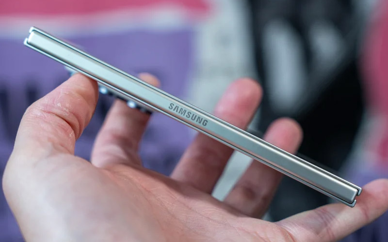 دوام و مقاومت Galaxy Z Fold8 Ultra