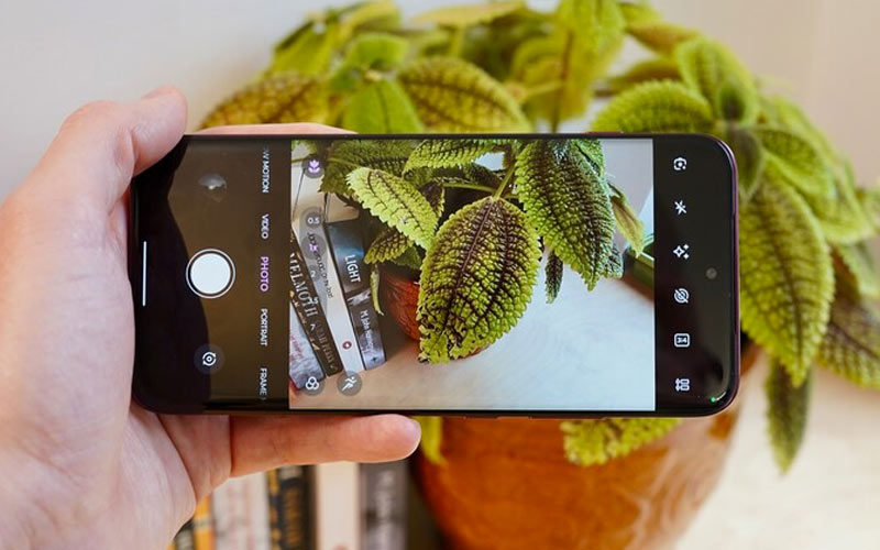دوربین Edge 70 Pro