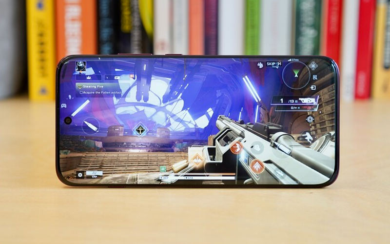 نمایشگر Edge 70 Pro