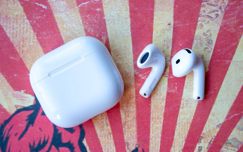 بررسی Apple AirPods 4 و AirPods 4 ANC؛ نسل جدید ایرپادهای اپل