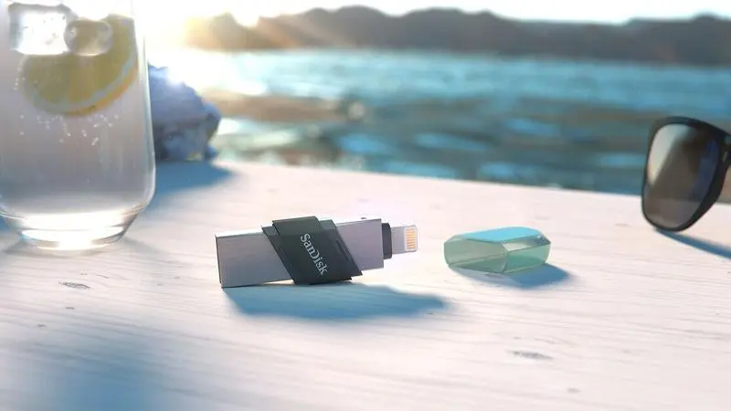 مموری-سن-دیسک-64-گیگابایت-iXpand-Flash-Drive-flip