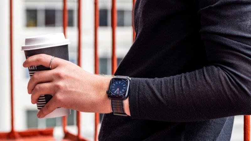 بررسی ویژگی‌ های ساعت هوشند اپل سری 8