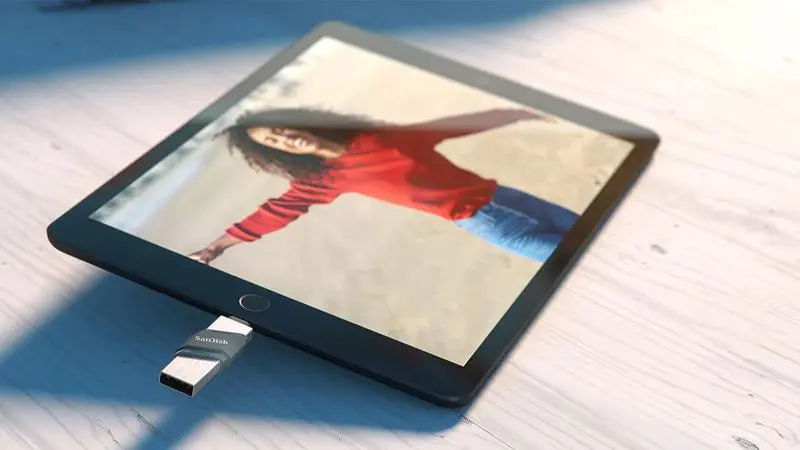 فلش-مموری-سن-دیسک-64-گیگابایت-iXpand-Flash-Drive-flip