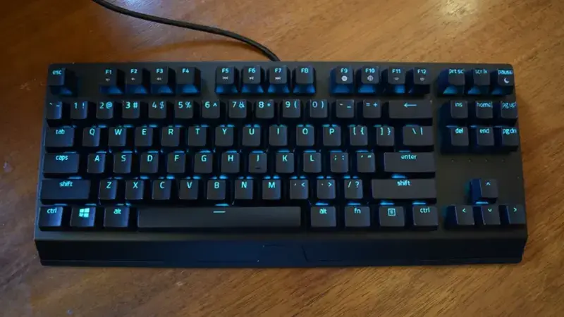 صفحه کلید ریزر blackwidow V3 Tenkeyless