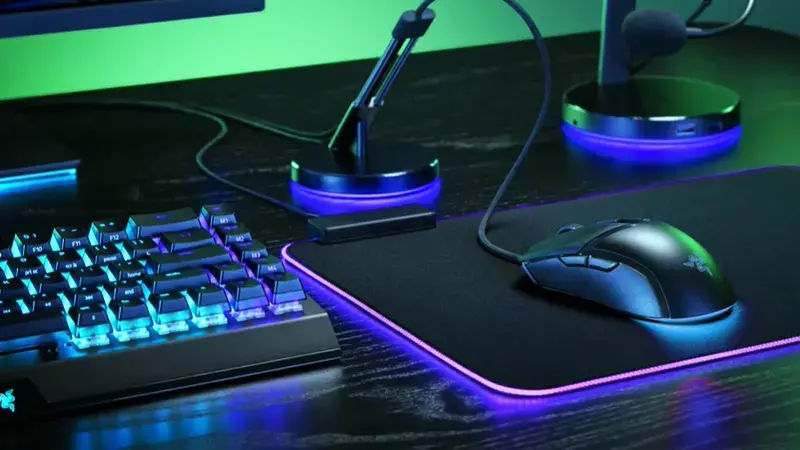 طراحی موس razer Cobra
