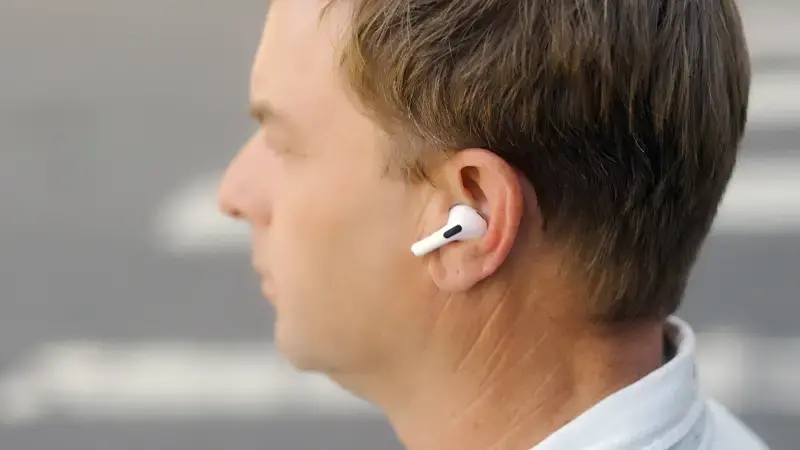 طراحی هدفون بی‌سیم اپل مدل AirPods Pro 2 Type_C (2023)
