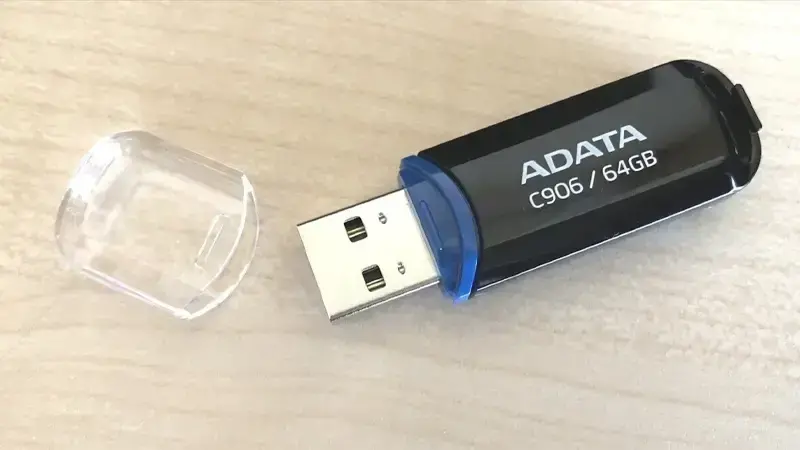 Adata Flash Memory C906