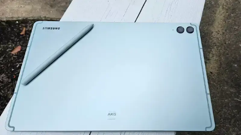 دوربین تبلت +Galaxy Tab S9 FE