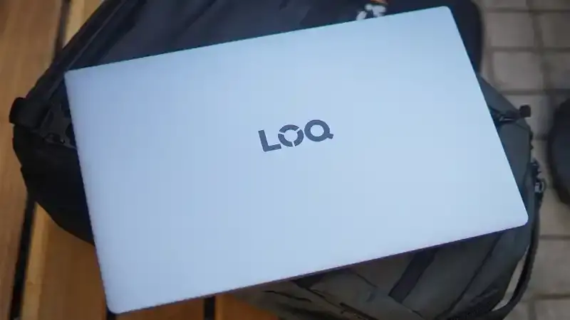 Lenovo LOQ 15IAX9E