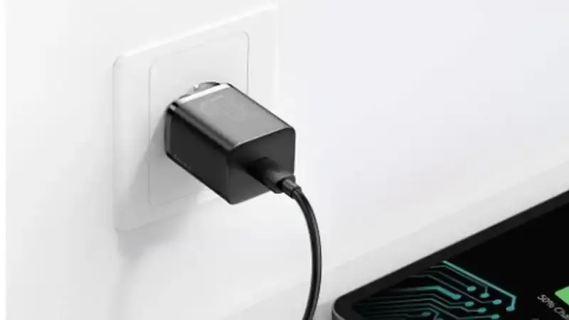 شارژر دیواری باسئوس مدل Super Si Quick Charger 30W
