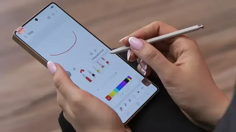 طراحی گوشی موبایل سامسونگ مدل Galaxy S25 Ultra 5G
