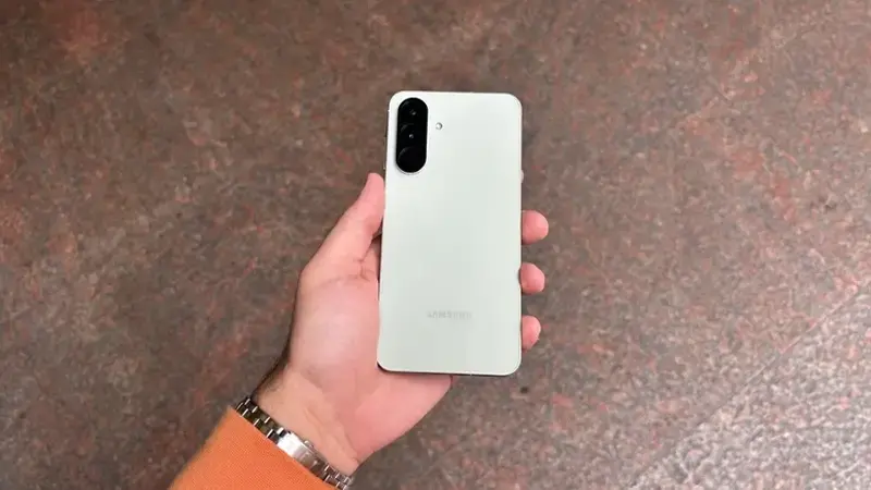 طراحی گوشی موبایل سامسونگ گلکسی A56