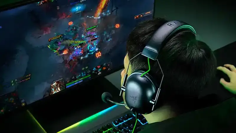 هدست گیمینگ باسیم ریزر مدل Blackshark V2 X