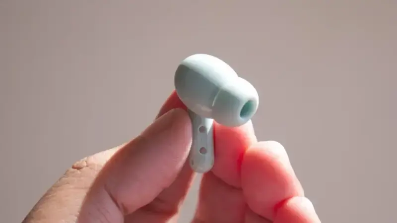 طراحی هدفون بی‌ سیم شیائومی مدل Redmi Buds 6 