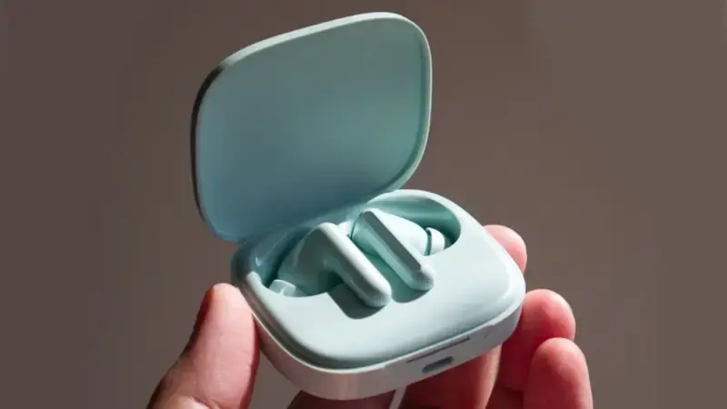 طراحی کیس هدفون بی‌ سیم شیائومی مدل Redmi Buds 6 