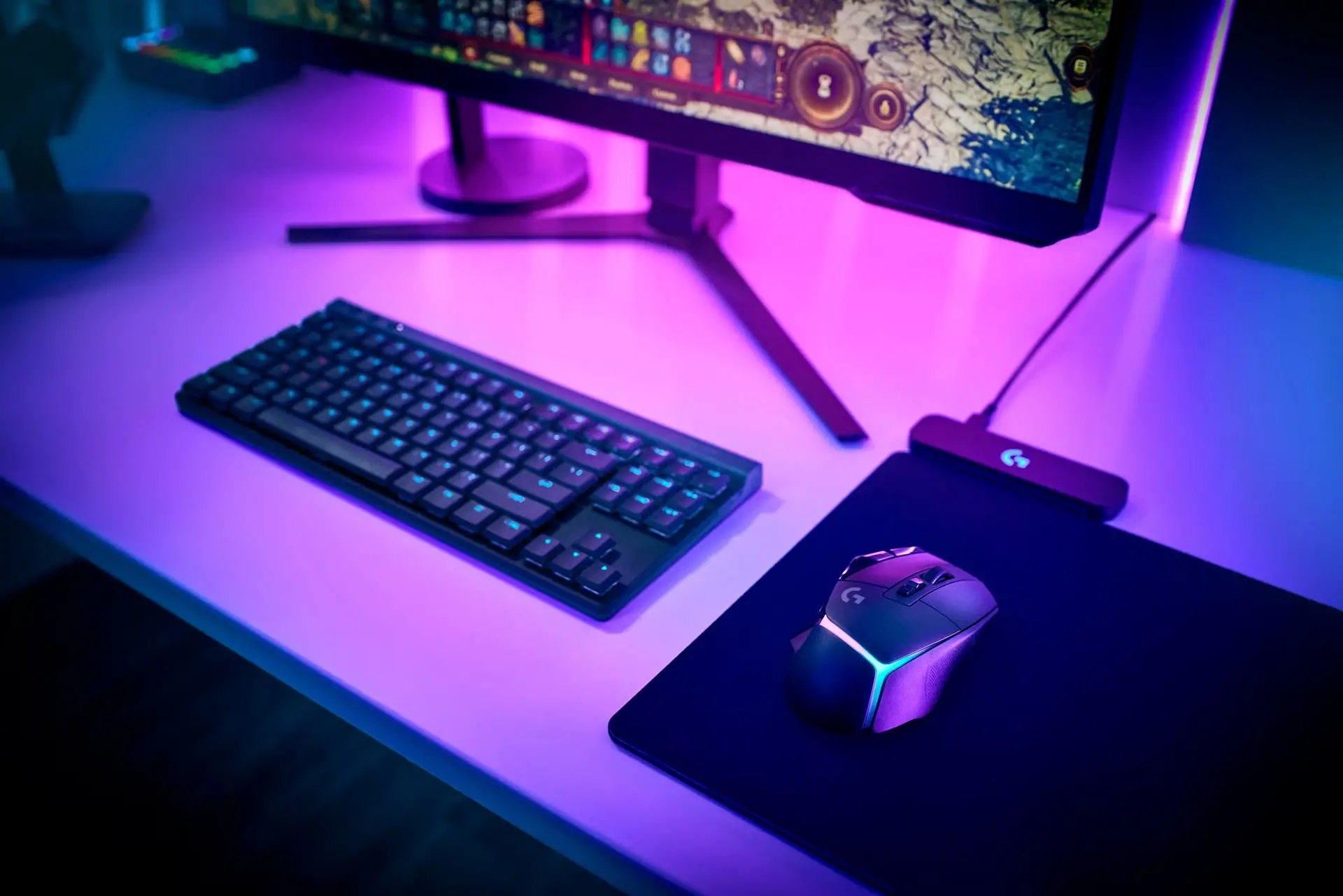 طراحی کیبورد Logitech
