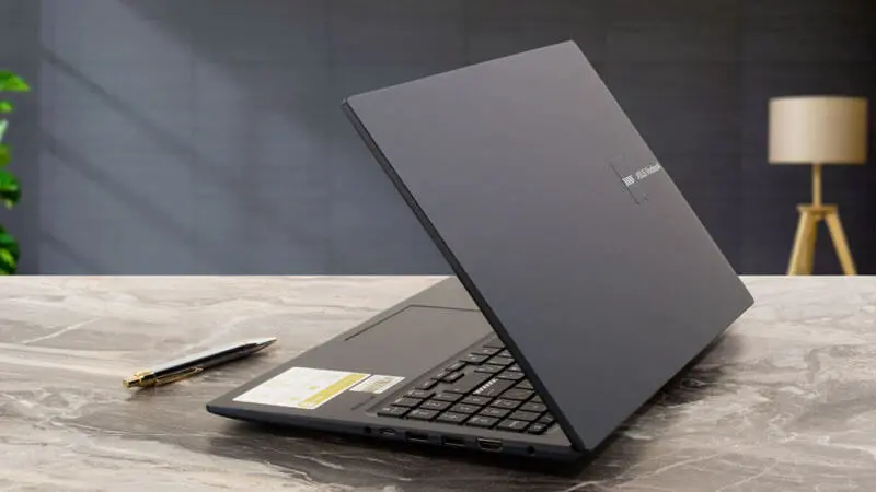طراحی و کیفیت ساخت لپ تاپ ایسوس مدل Vivobook X1502VA-NJ861 i5-8GB-512SSD-intel 