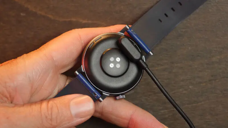 سرعت و عملکرد ساعت هوشمند ناتینگ مدل CMF Watch Pro 2