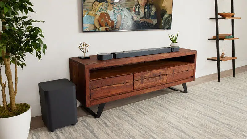 صدای فراگیر بازی در اسپیکر ساندبار JBL Bar 800 MK2