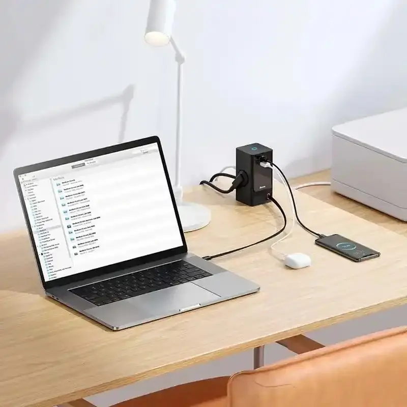 پورتها، توان خروجی و قابلیتهای شارژ