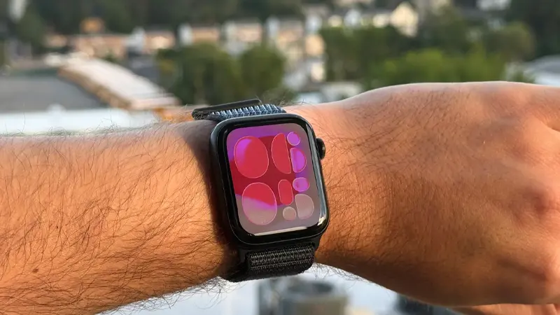 طراحی ساعت اپل واچ سری SE 3