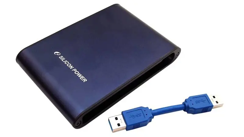 هارد اکسترنال سیلیکون پاور Armor A80 و کابل همراه آن