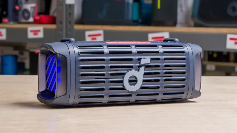 انکر مدل Soundcore Boom 3i