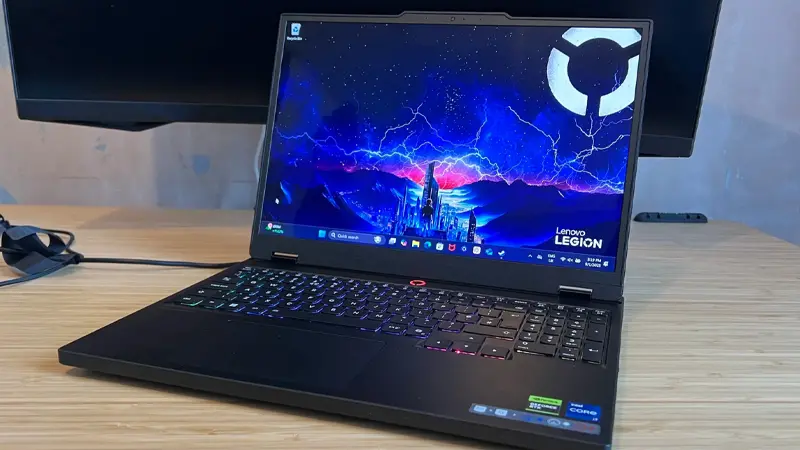 عکسی از رو به رو ی Lenovo Legion 5 16IAX10-0US