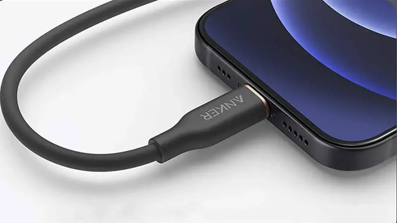 اتصال کابل Anker A8662 به گوشی