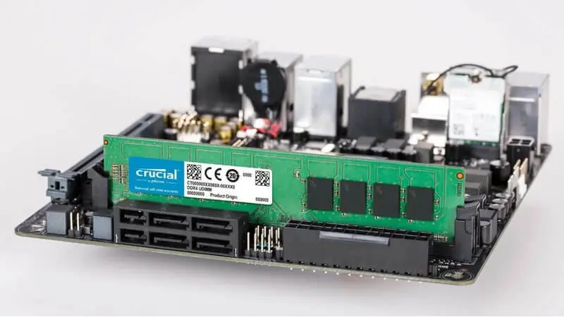 رم کروشیال UDIMM CL22 CT102464BF832B با ظرفیت 8 گیگابایت